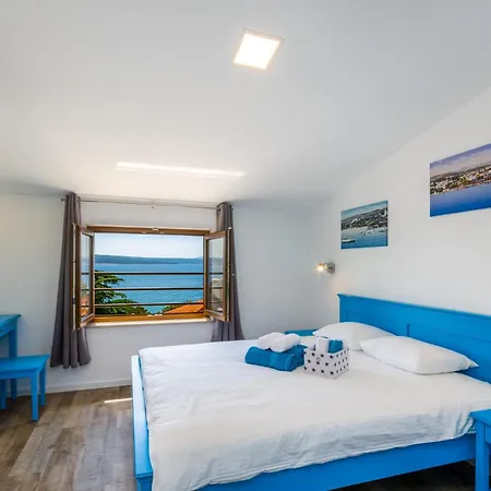 Niko Apartment *