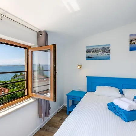 Niko Apartment